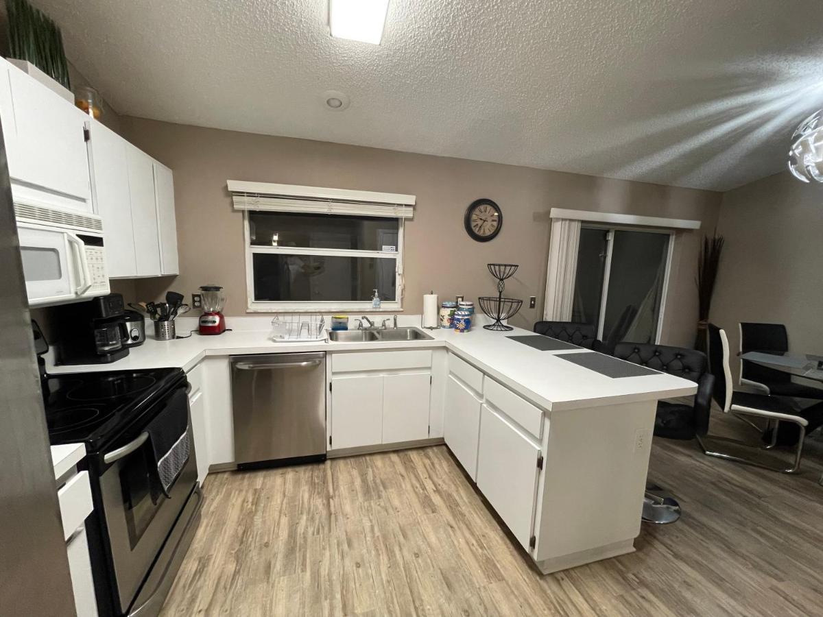 Cozy 3 Bedroom Home Close To Everything In Tampa! المظهر الخارجي الصورة