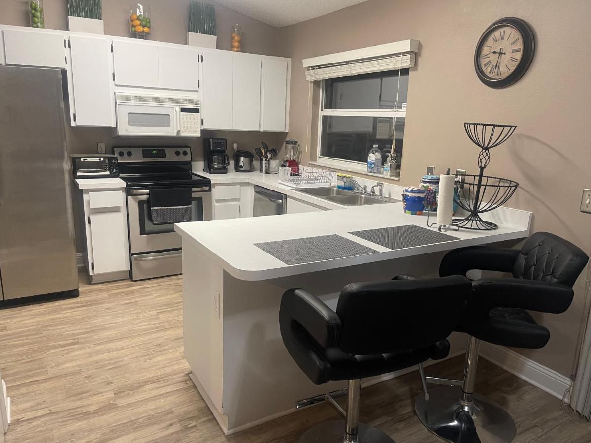 Cozy 3 Bedroom Home Close To Everything In Tampa! المظهر الخارجي الصورة
